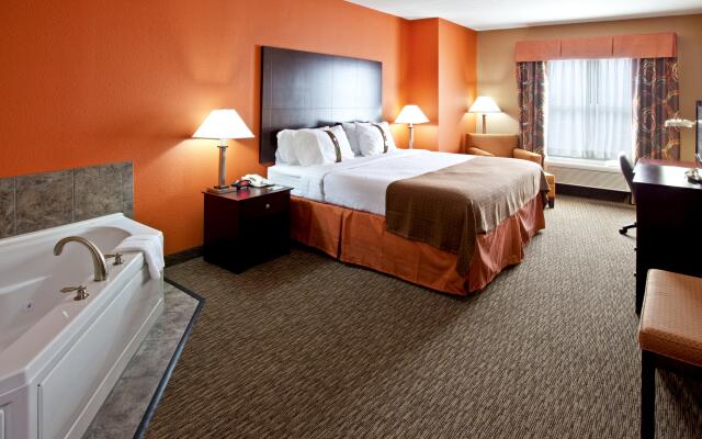 Holiday Inn Louisville Airport South, an IHG Hotel