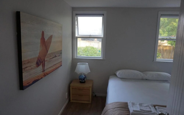Takapuna Modern Guest house near beach