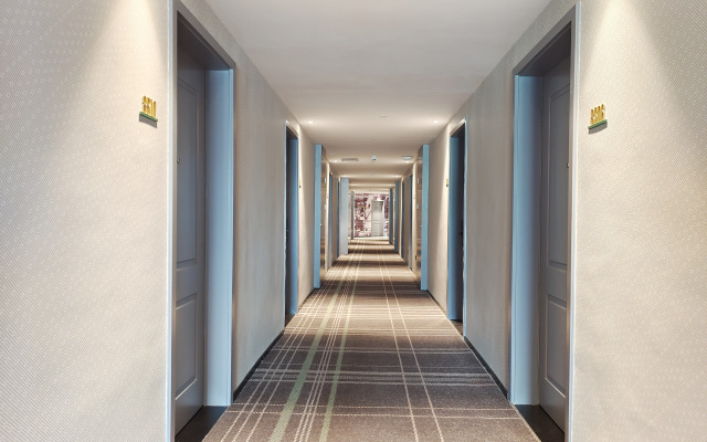 City Comfort Premier Hotel (Luocheng Chengzhong Building)