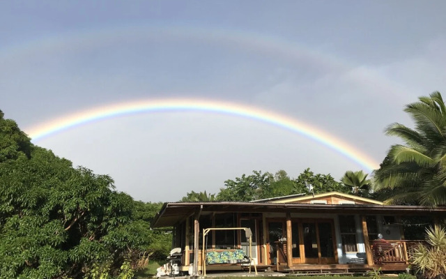 Sweet Spot Stay - Tikis and Treetops