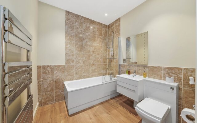 Luxury 2 Bedroom Apartments with Parking