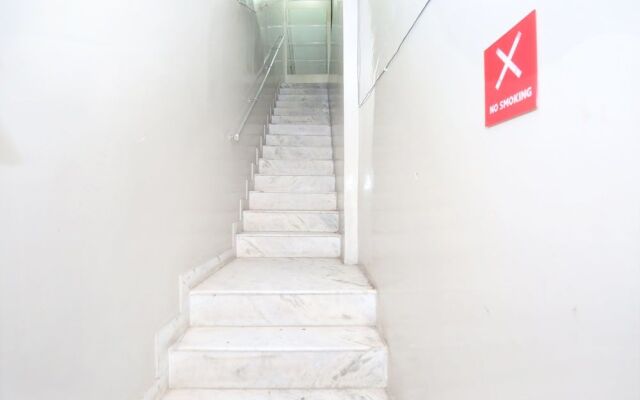 OYO 11417 Hotel Lotus