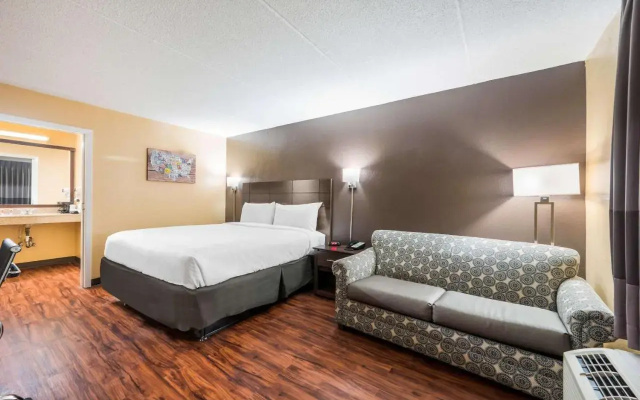 Riverchase Hotel