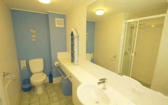 Surf Club Apartments