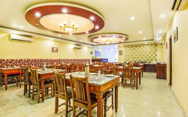 Fabhotel Royal Heritage