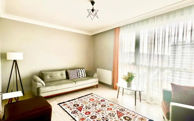 Entirely Apartment, Near Lake, Full kitchen,Wi Fi, AC