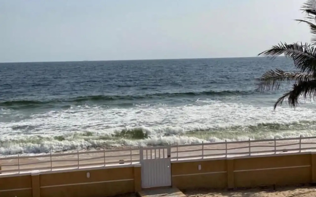 Wavecrest Beach Hotel & Resort