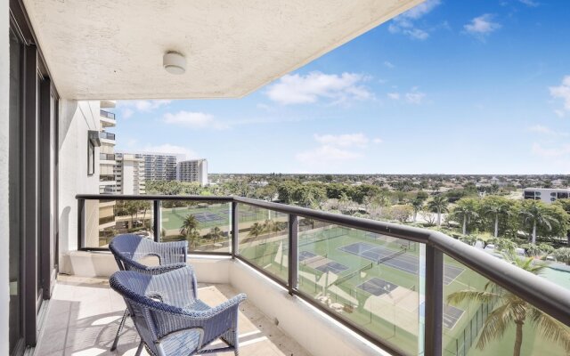 Cozy Beachfront Getaway With Pool and spa