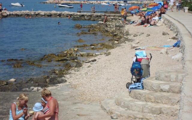 Apartments President