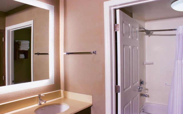 Staybridge Suites Chattanooga at Hamilton Place by IHG