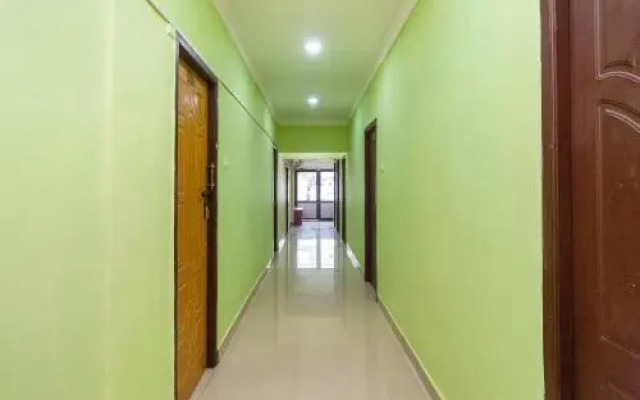 Auro Residency by OYO Rooms