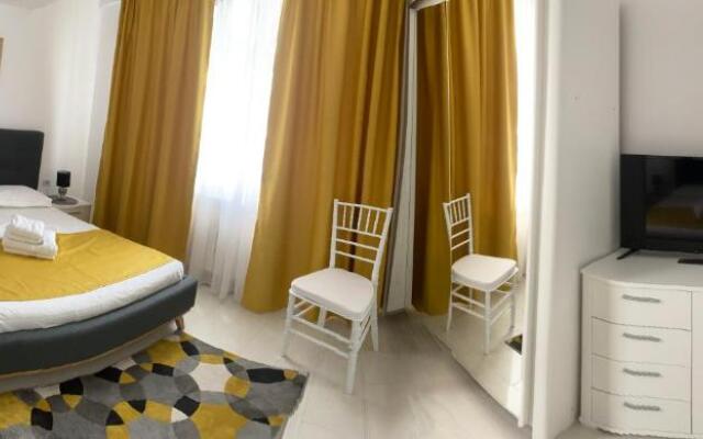 Mamaia Lake View 52