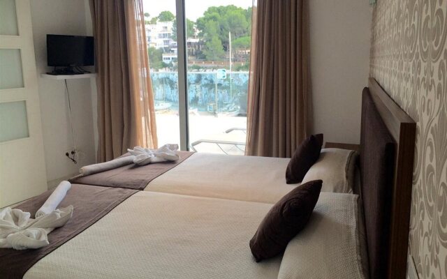 Portodrach Aparthotel & Suites