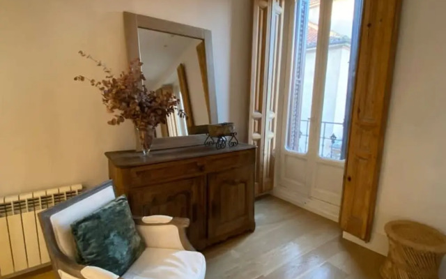 The Balconies I Apartment With Three Balconies in Malasana