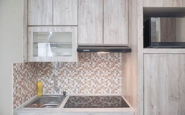 Comfort And Minimalist Studio At Amethyst Apartment