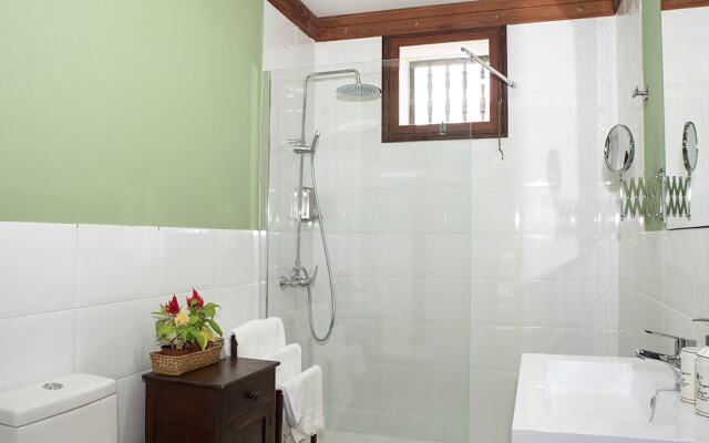 BellaSombra Suites
