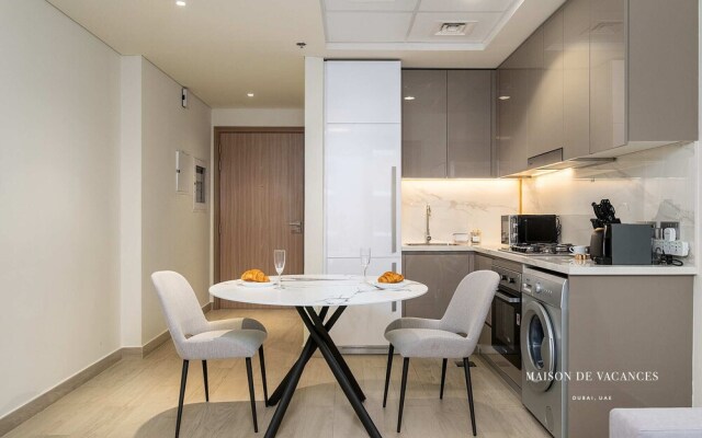 Spacious 1 Bedroom Near Downtown and Dubai Mall