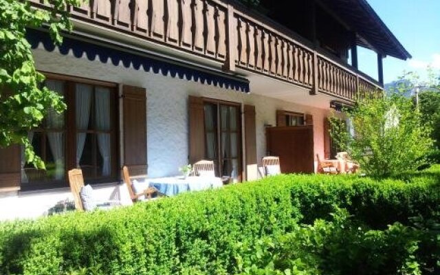 Christiane Ferienwohnungen - Feuerwehrheimstraße