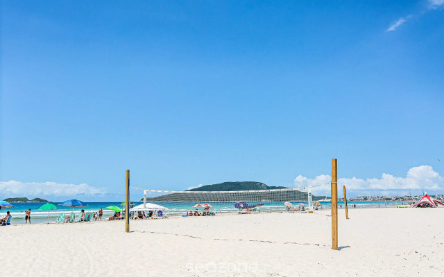Apto com churrasqueira a 100m da praia CSCD0013