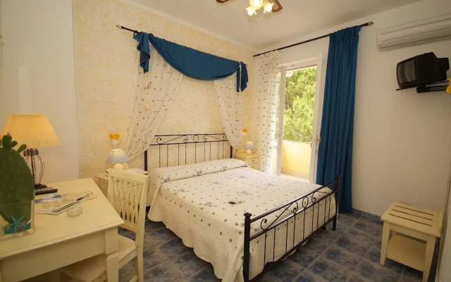 Hôtel Sant'Andrea, The Originals Relais (Relais du Silence)
