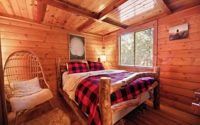 Charming Mountain Getaway