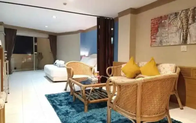 Patong Beach Gardens - Pool, Fast Wifi, Smart TVs