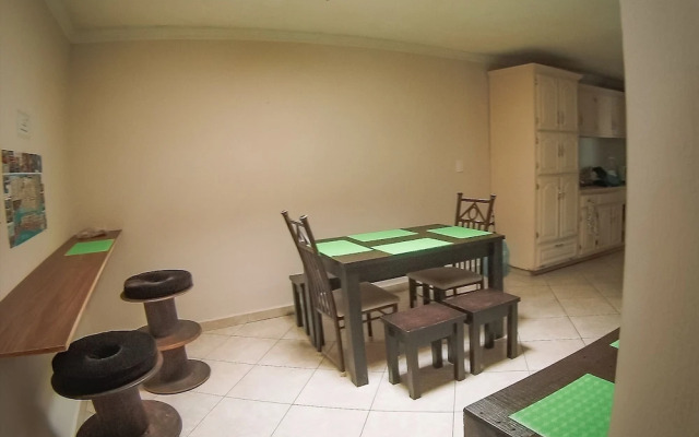 Hostal Pueblo Nómada