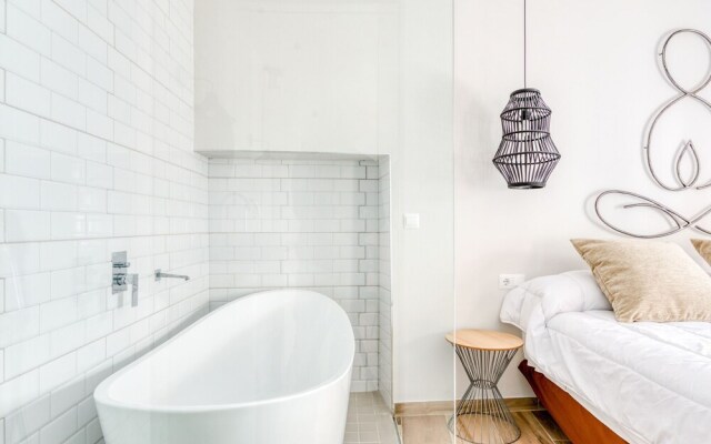 Cozy Holiday Apartment With Terrace and BBQ