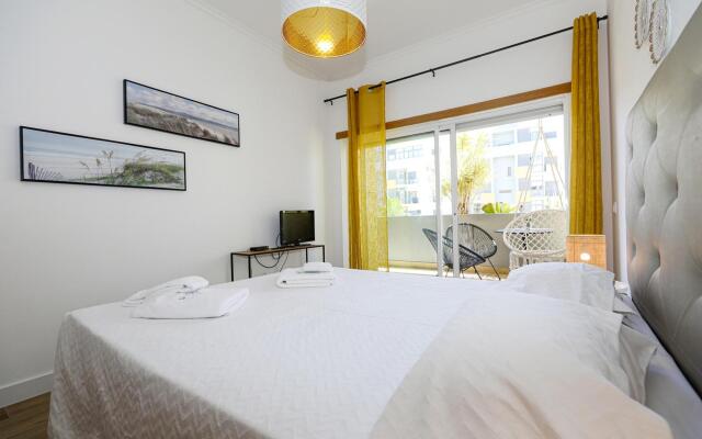B11 - Condominio do Mar Apartment