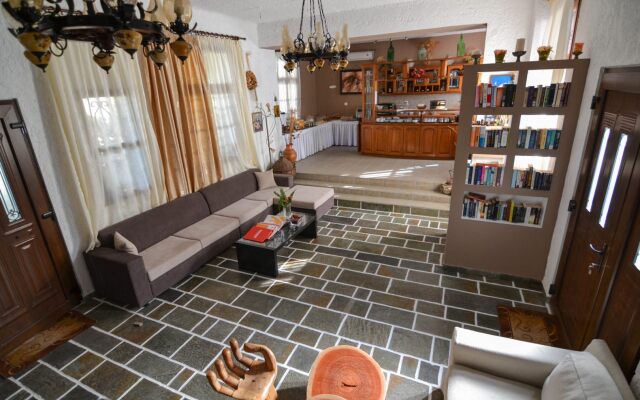 Matina Hotel