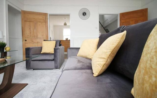 Spacious Georgian Apartment 5 mins from Bath Abbey