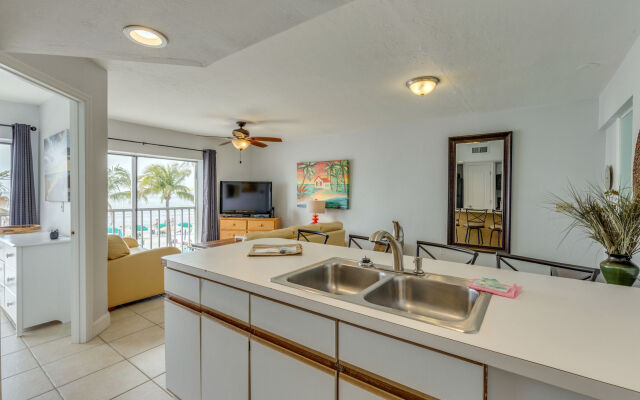 Pierview Hotel and Suites