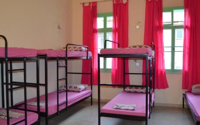 Simsim Guesthouse - Hostel