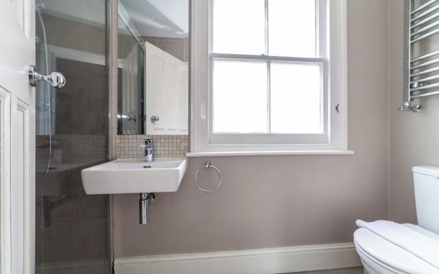 5 Bed Apartment in Hammersmith