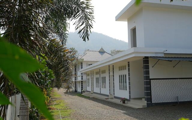 Oyo 26964 Palm View Residency