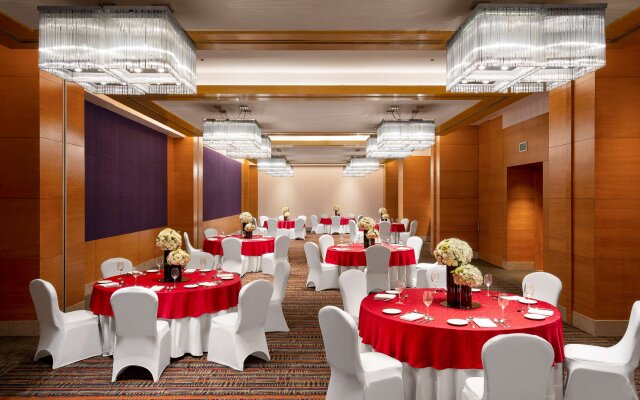 Grand Hyatt Mumbai Hotel and Serviced Apartments