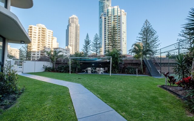 Heart of Surfers Paradise - Ocean Views