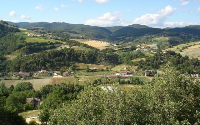Splendid Mansion in Umbria With a Pool