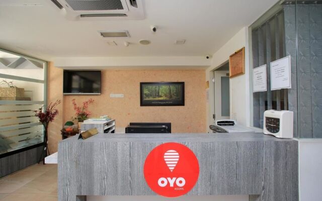 OYO 124 Hotel Seniman Sentul