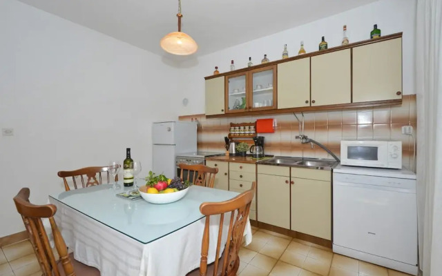 Paž - 28m From the Beach - A1