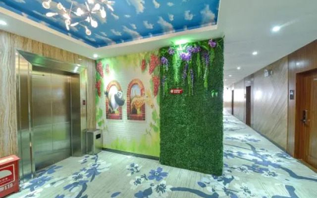 Huating Hotel (Fengzhou)