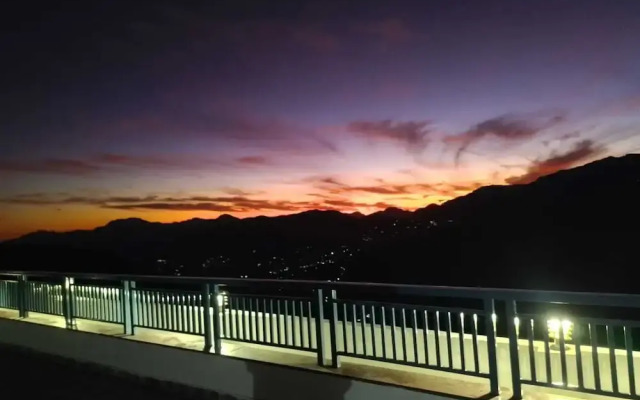 Cozy Kanatal Hotel And Resort