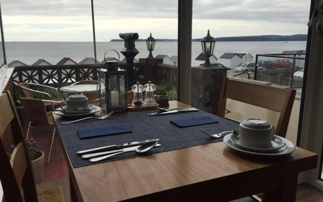 Channel View Hotel