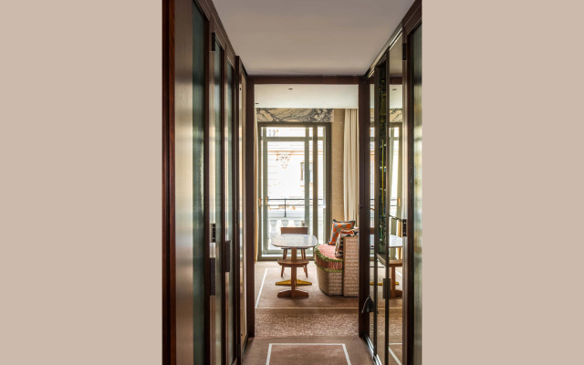 Brach Madrid - Evok Collection