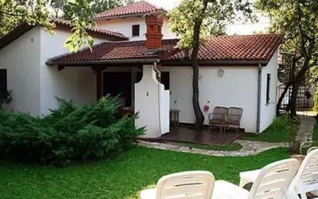 Al Bungalow