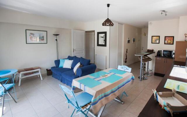 Appart Résidence proche plage avec piscine et parking couvert privé