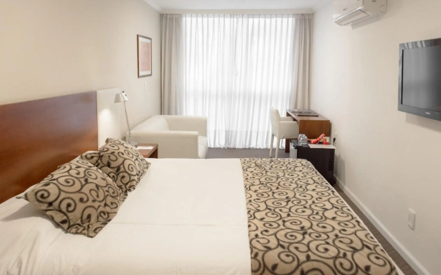 Palm Beach Plaza Hotel