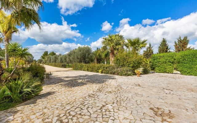 3220 Villa Smeralda by Barbarhouse