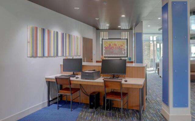 Holiday Inn Express & Suites Auburn Downtown by IHG