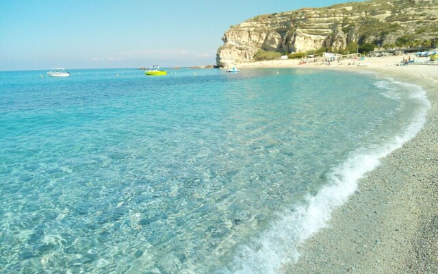 Pleasant Holiday Home in Tropea with Sea Beach Nearby